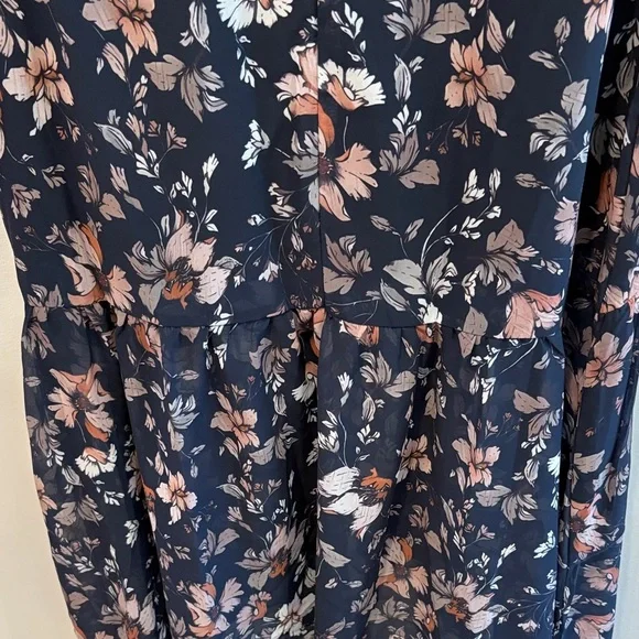 Navy Floral Maxi Dress - Picture 7 of 8